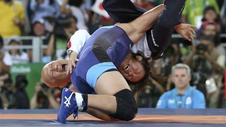 La peculiar celebración de la luchadora japonesa Risako Kawai