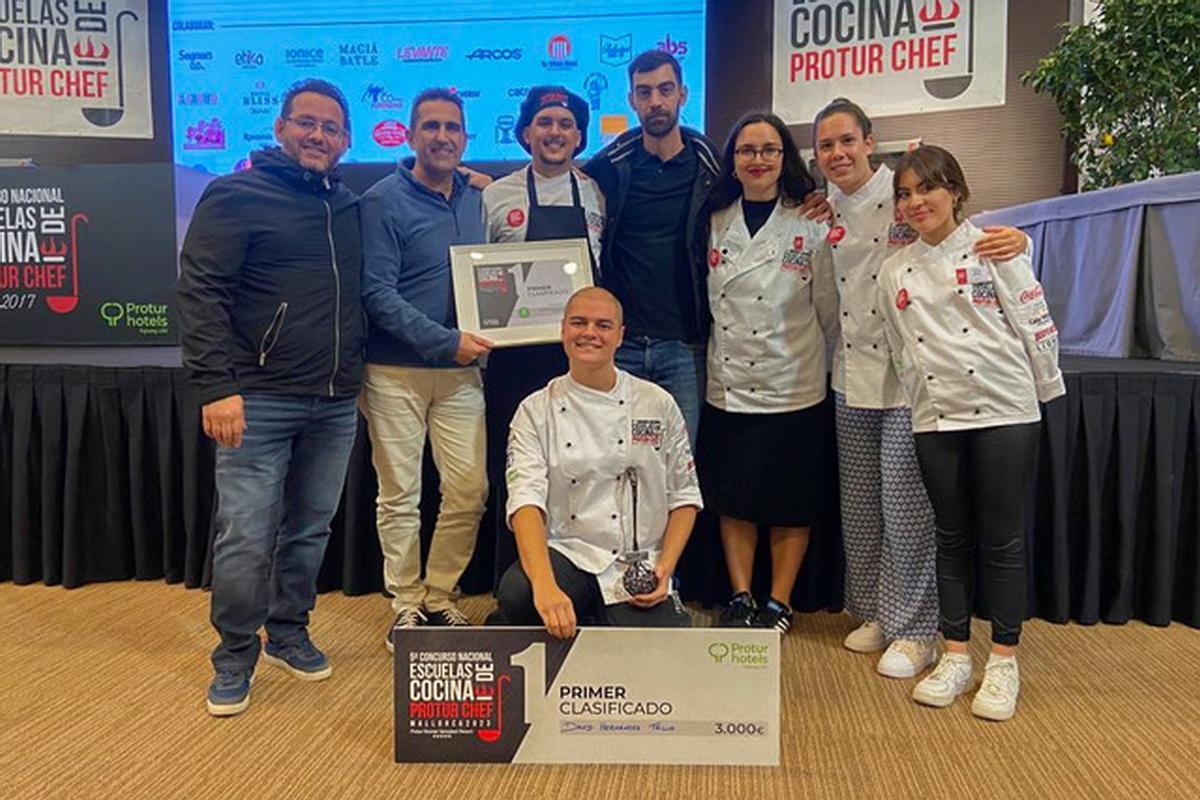 Imagen de los seis finalistas del 'Protur Chef 2023'.