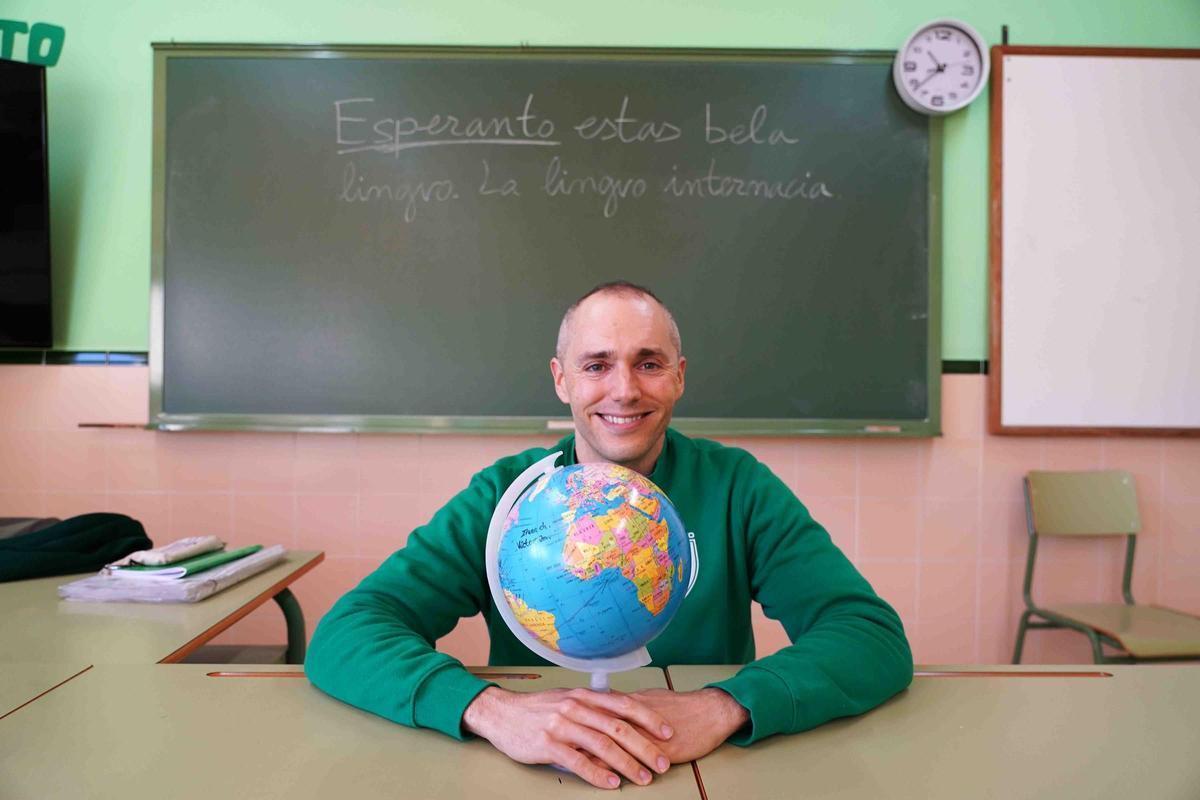 El IES Almenara oferta esperanto tanto en ESO como en Bachillerato.