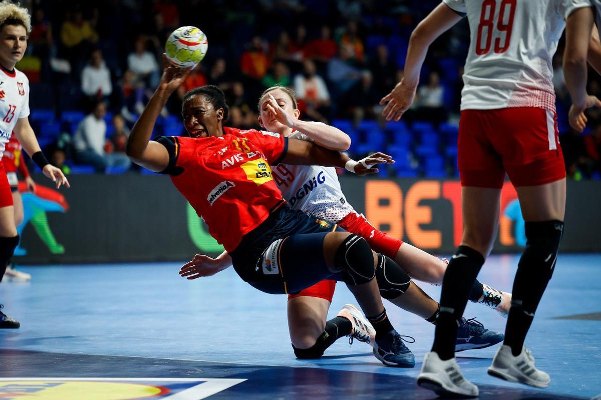 Kaba Gassama: «Hi ha moltíssimes barreres en l’esport per ser dona i negra»