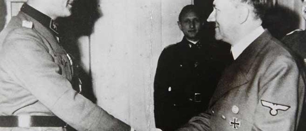 Skorzeny y Hitler.