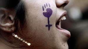 undefined43262979 graf3549  pamplona  espa a   10 05 2018   el grito de  no es181126174801