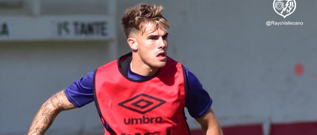 Chavarría, este jueves en el primer entrenamiento en el Rayo Vallecano.