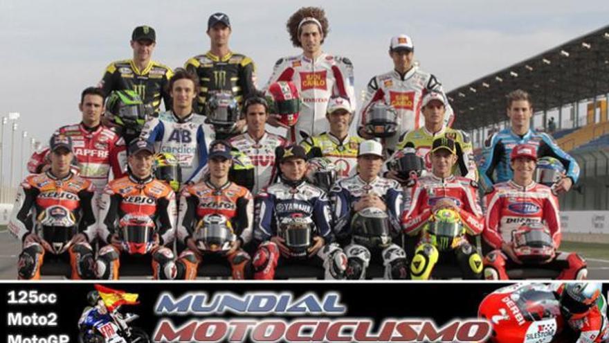 Los pilotos de Moto GP, en la foto oficial de presentación del Campeonato.