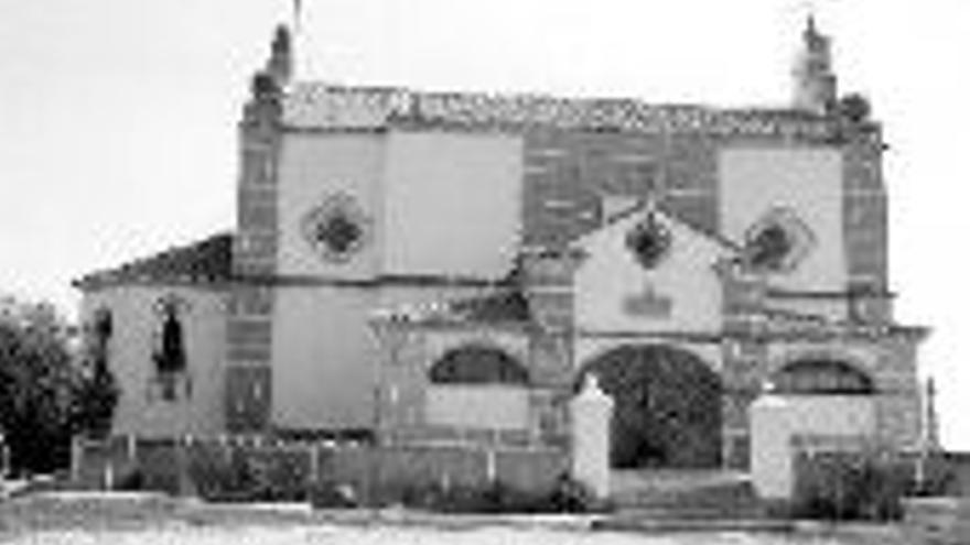 La ermita de la Virgen de los Remedios estrena iluminación