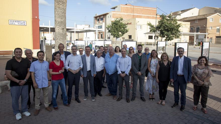 La memoria gráfica y colectiva del Camp de Túria y Los Serranos sale a la calle en Riba-roja