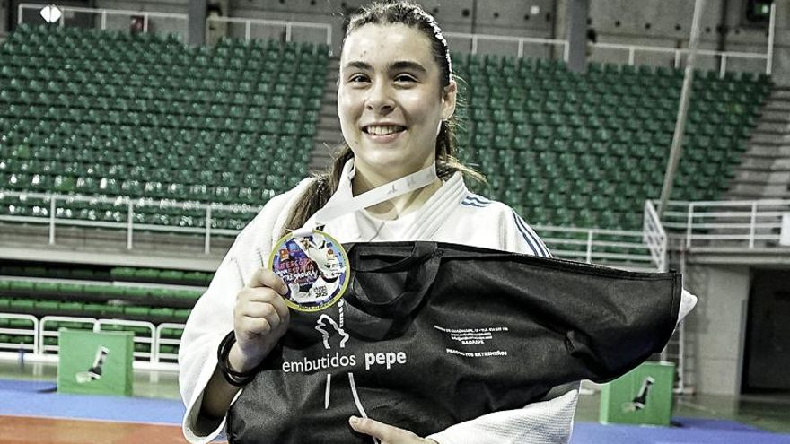 Leyre Villamediana reina en Cáceres