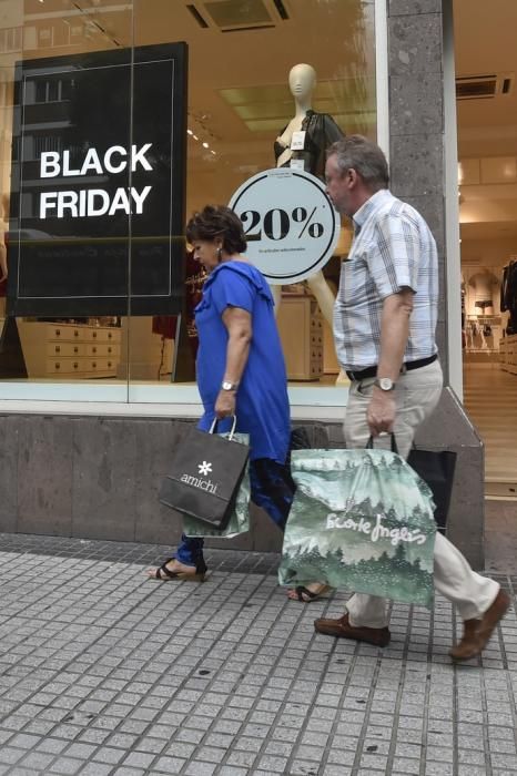 Black friday en la zona comercial de Mesa y López