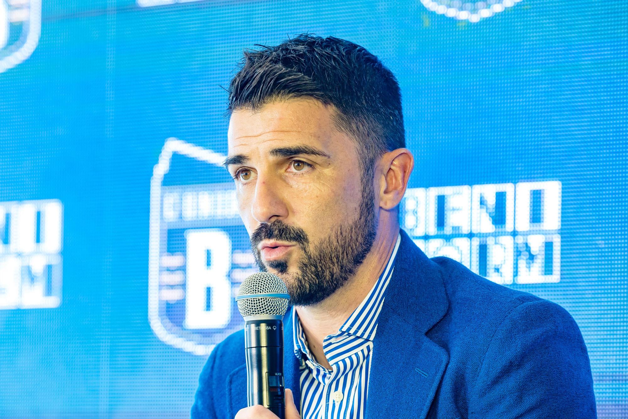 David Villa oficializa la compra del CF Benidorm en el edificio Intempo