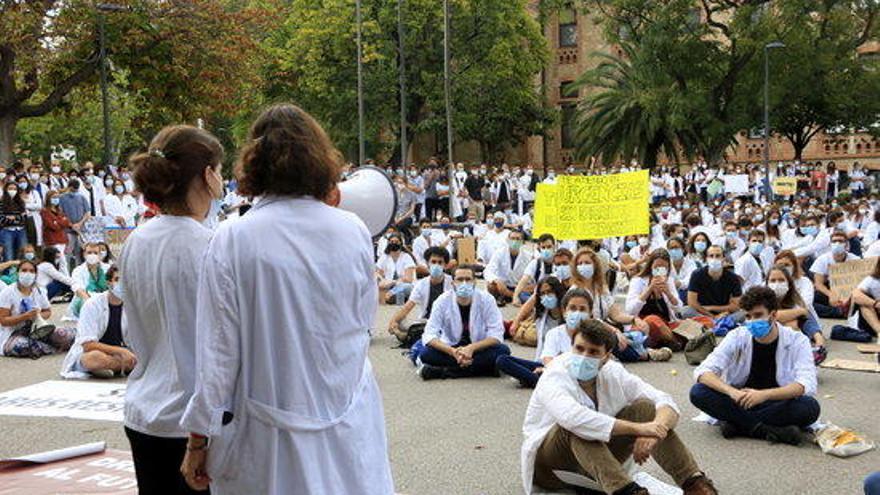 Catalunya incrementa un 13% l&#039;oferta de formació sanitària amb un total de 1.630 places