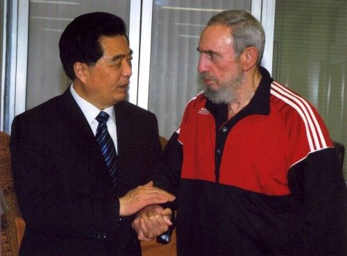 Fidel Castro en una reunión con el presidente de China Hu Jintao (Noviembre 2008)