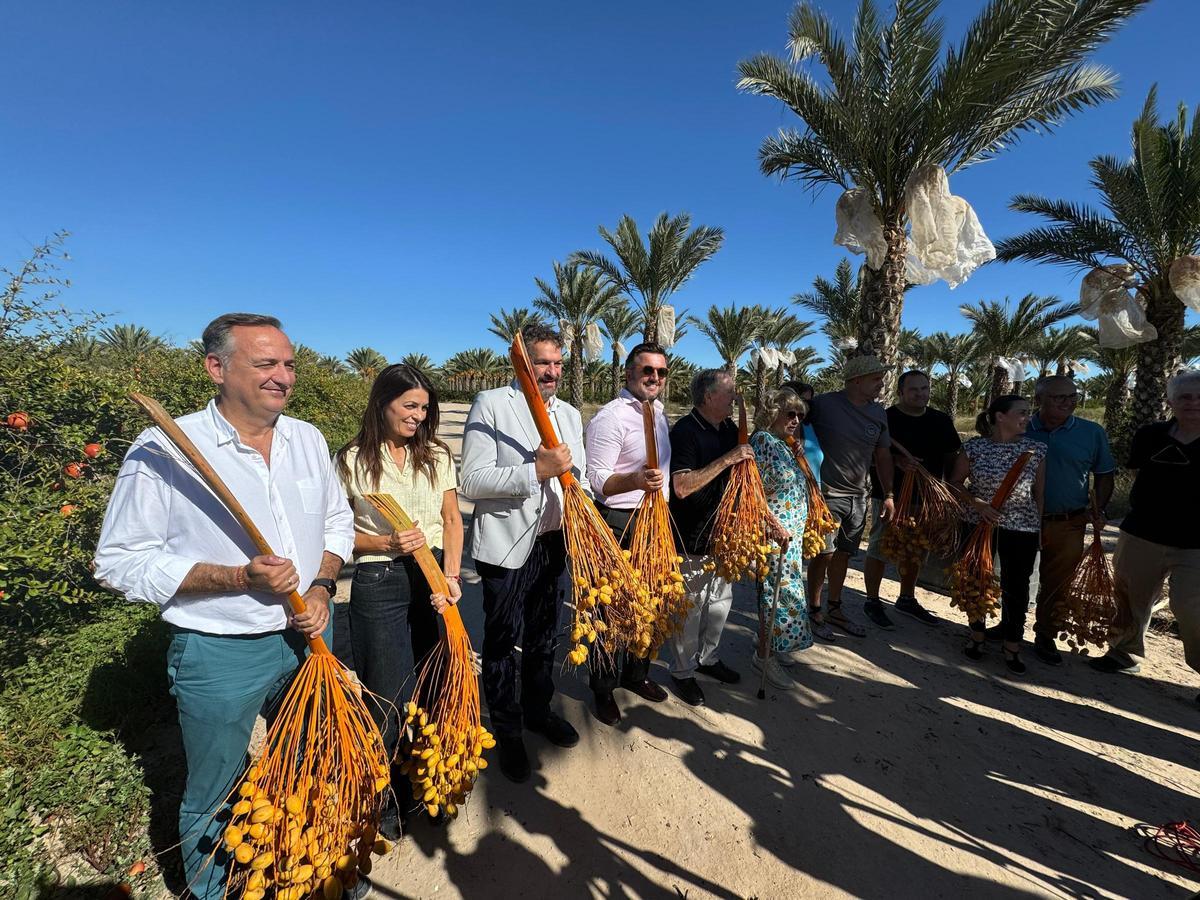 El acto tuvo lugar en un huerto de Asprillas con presencia del alcalde y tres concejales