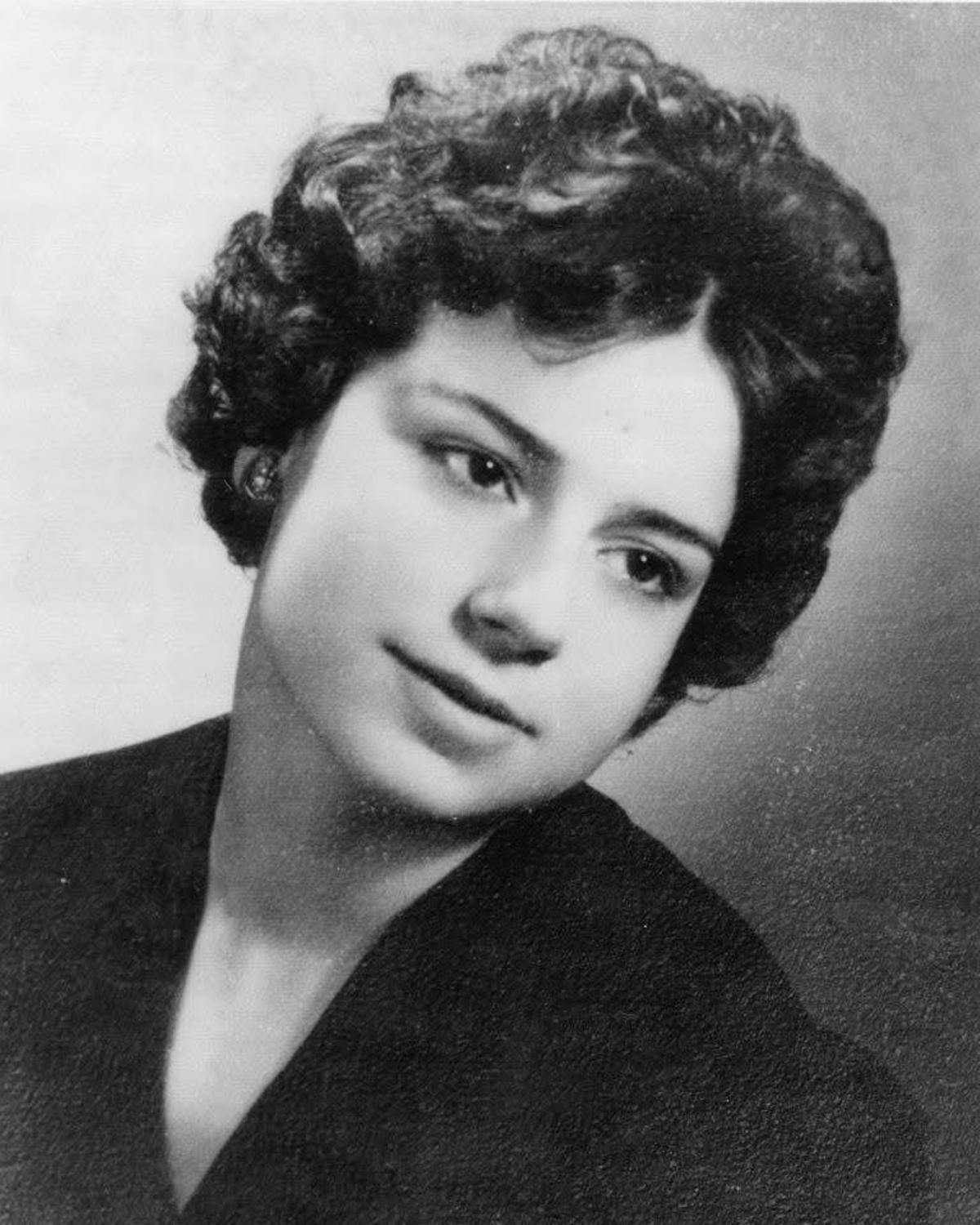 Rosario Fuentes en la foto que su marido llevó siempre en la cartera. Esa imagen fue la primera que José Ramón Amieva vió de su futura esposa.