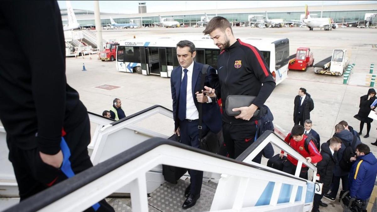 El FC Barcelona viajó este domingo hacia Sevilla para el duelo de esta noche