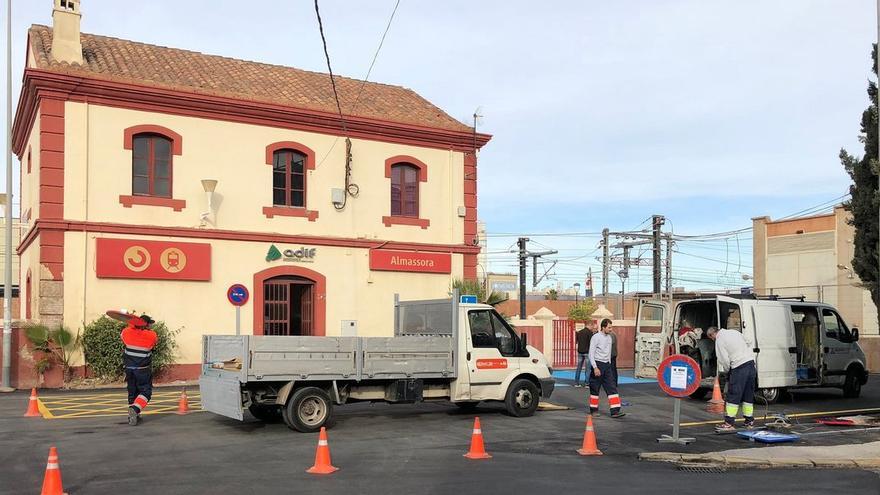 Almassora reclama soterrar la vía del  AVE en la localidad