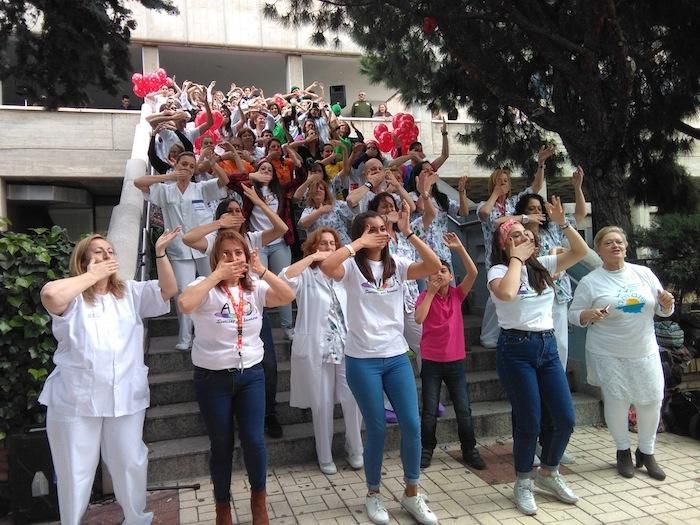 Lluvia de besos por el Día Nacional del Niño Hospitalizado