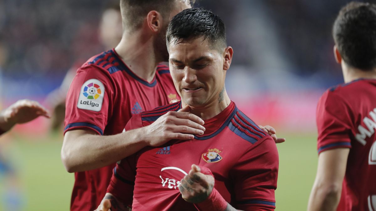 Osasuna logra tres puntos de oro ante el Levante UD.