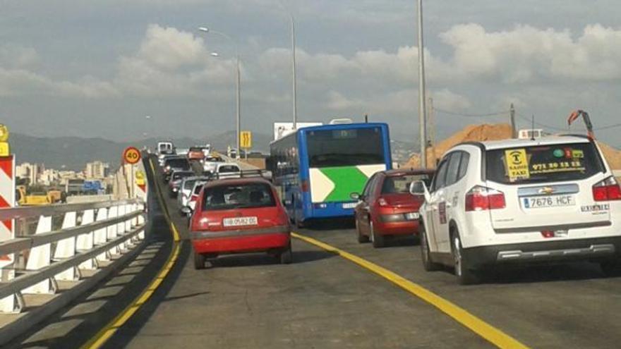 So staute sich bislang der Verkehr.