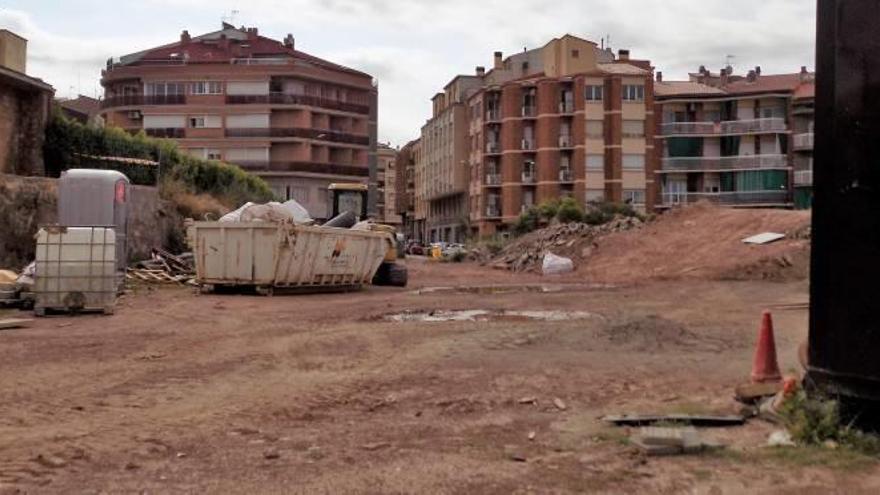 El solar que hi ha al camí de la Gravera amb l&#039;avinguda de Tudela