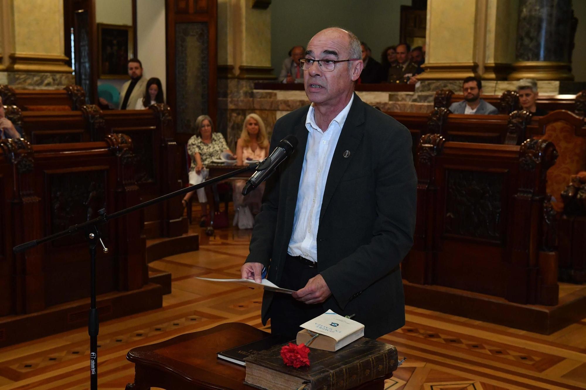 Investidura Inés Rey: La alcaldesa de A Coruña jura su cargo por ...