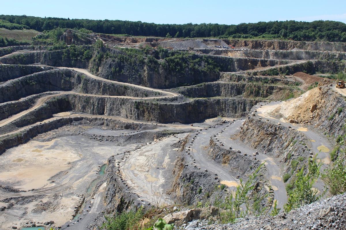 La demanda de minerales críticos se disparará por la transición energética La demanda de minerales críticos se disparará por la transición energética