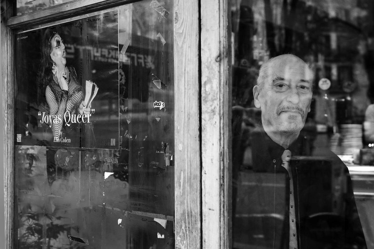 Andreu, Martín, en el bar La Principal de Barcelona.