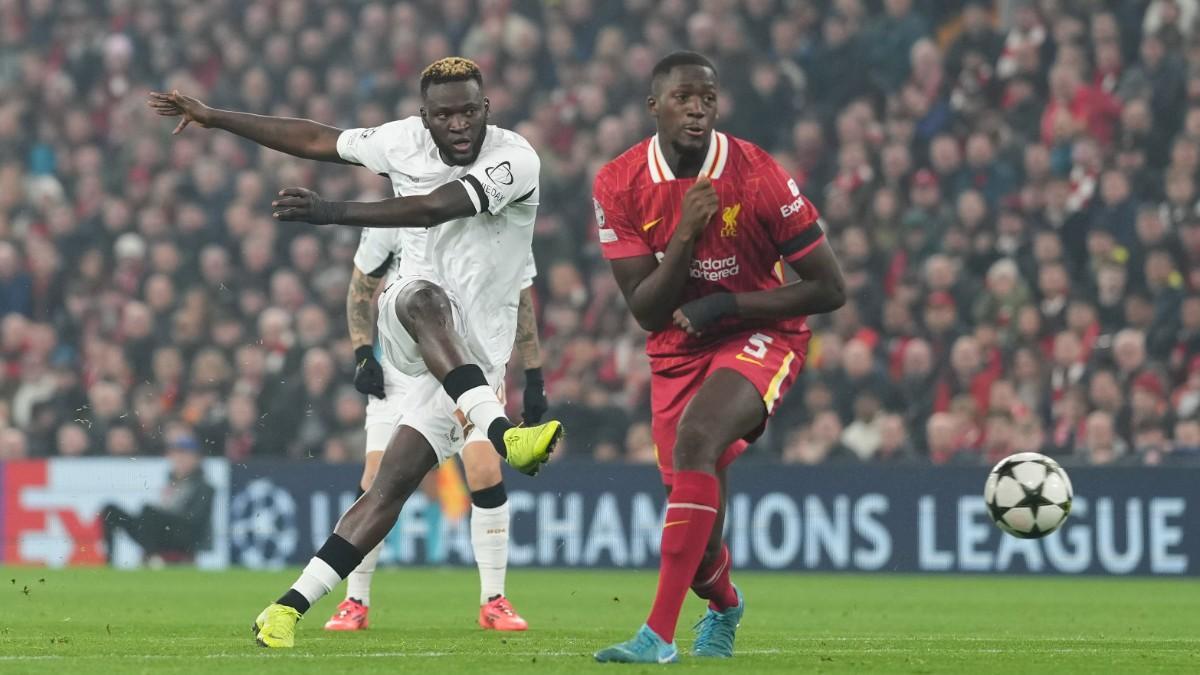 Liverpool y Leverkusen se juegan el liderato en la Champions League