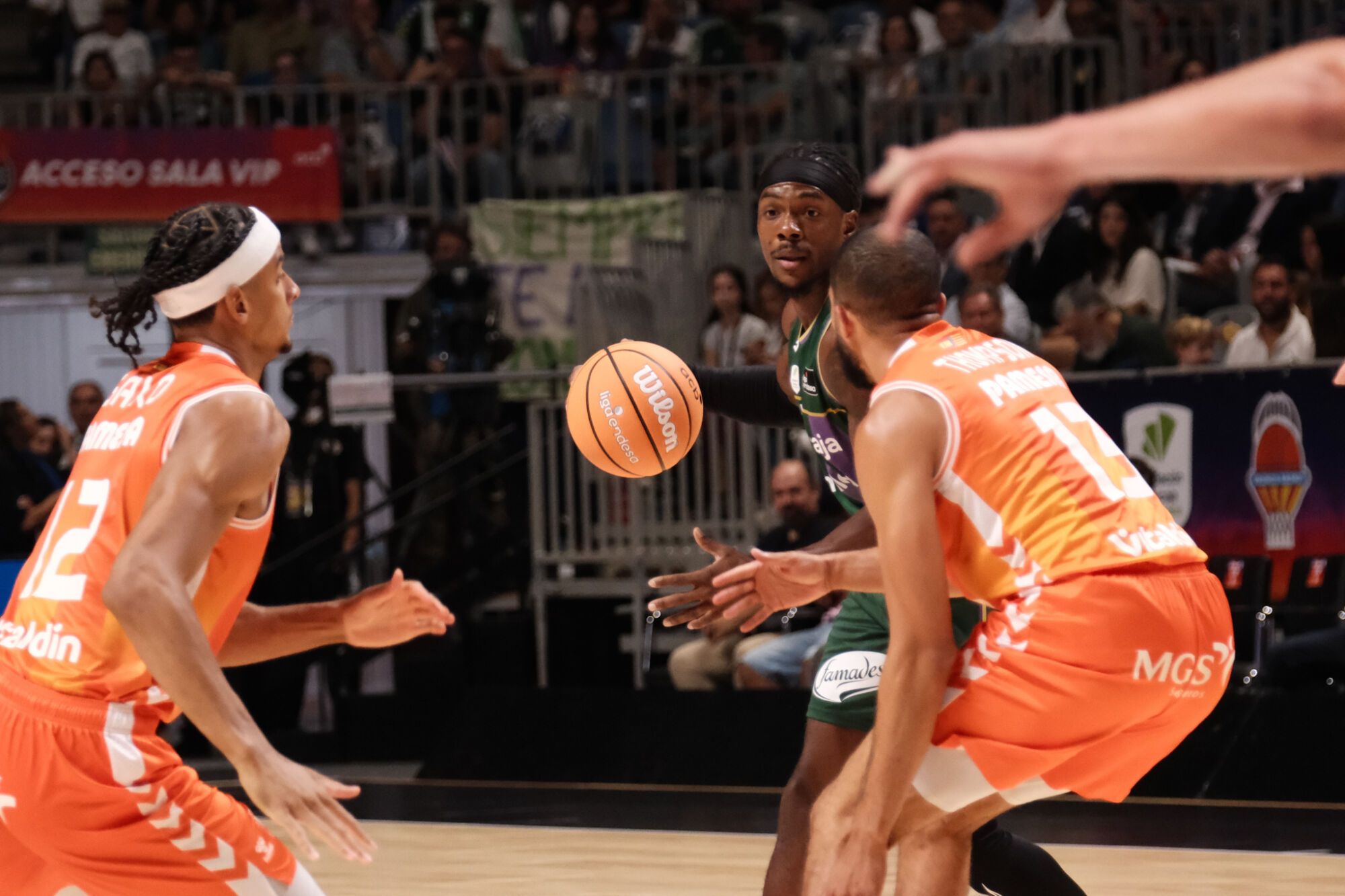 Unicaja - Valencia Basket en el Supercopa de Baloncesto 2025.