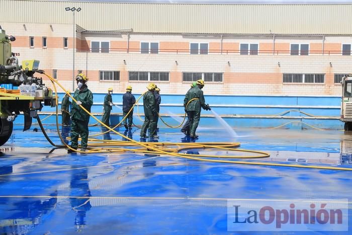 Limpian Los Alcázares tras las fuertes lluvias de los últimos días