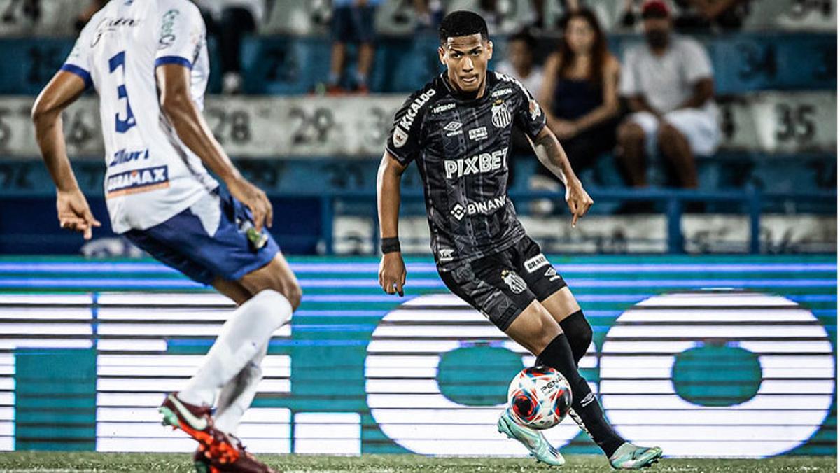 Ángelo Gabriel, el extremo zurdo del Santos que el Barça tiene bajo control