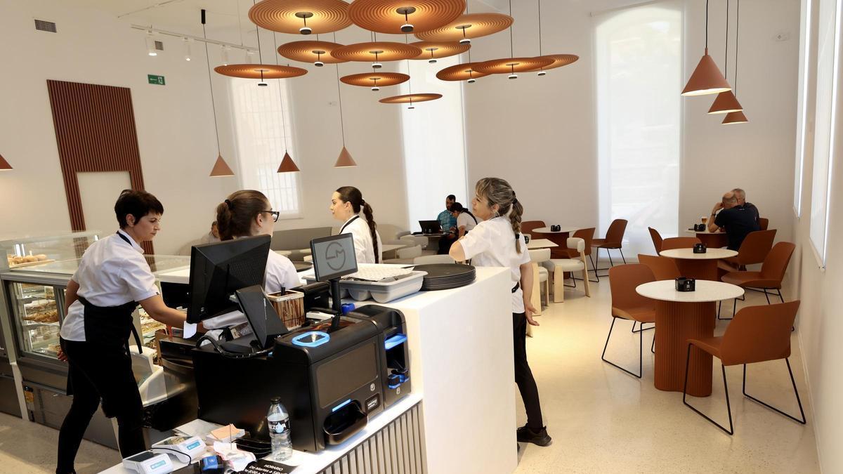 Cafetería en el interior de las instalaciones de la Cárcel Vieja de Murcia