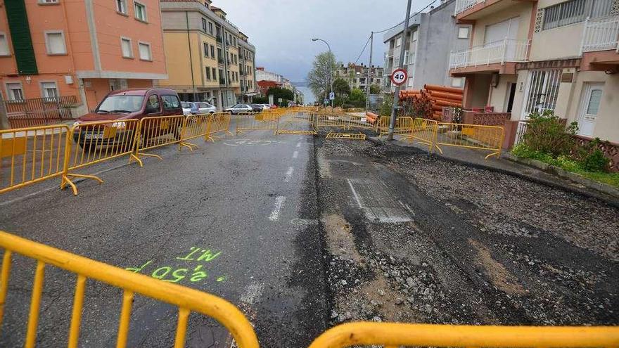 Obras en la calle Luis Rocafort.  // Gustavo Santos