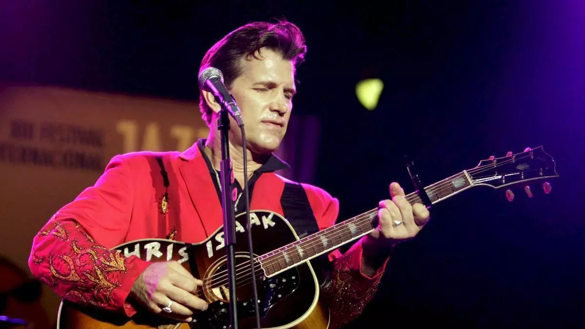 Chris Isaak: "Tocar solo por dinero sería tan trágico como hacer el amor por dinero"