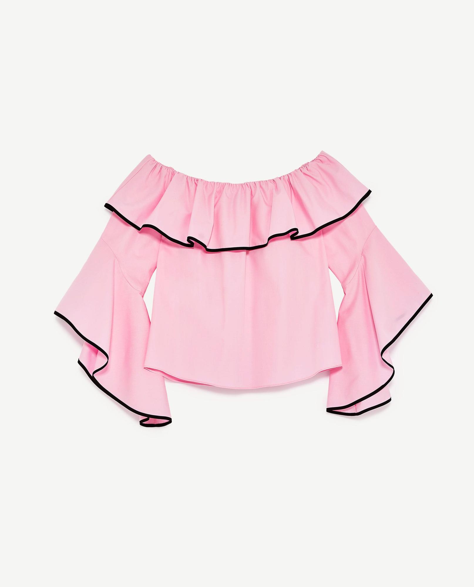 Zara desnuda los hombros: Camisa de escote barco, de popelín (25,95 euros).