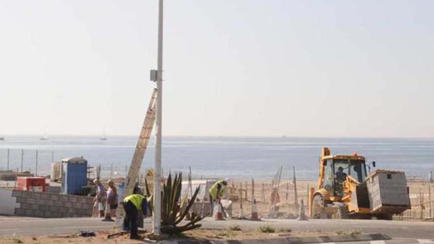 Junto a la playa de los Náufragos