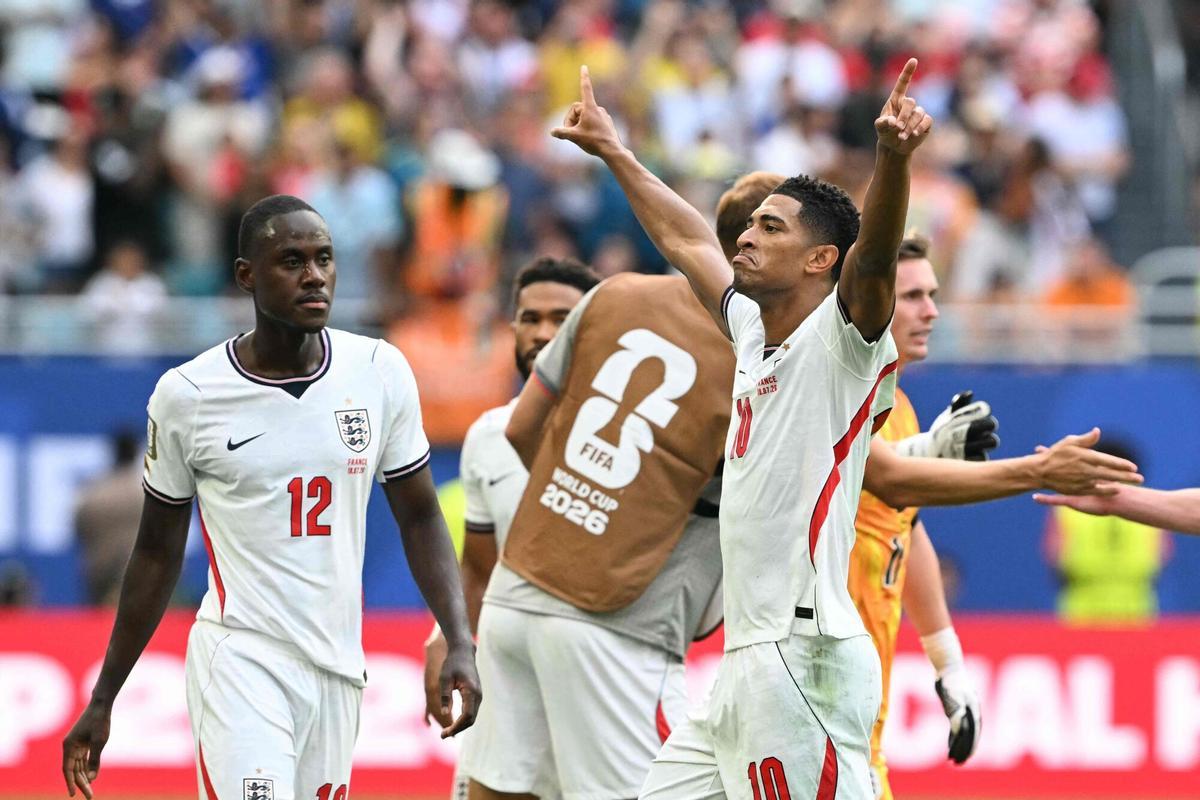 England's midfielder #10 Jude Bellingham celebrates after winning the 2026 World Cup football tournament third-place match between France and England at the Miami Stadium in Miami on July 18, 2026. (Photo by ROBERTO SCHMIDT / AFP)
