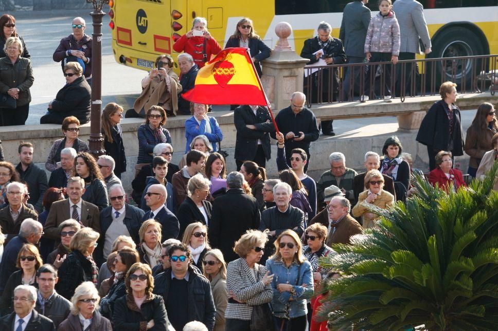 Los cofrades se manifiestan por la Semana Santa tradicional