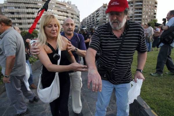 Miles de personas se manifiestan en Zaragoza