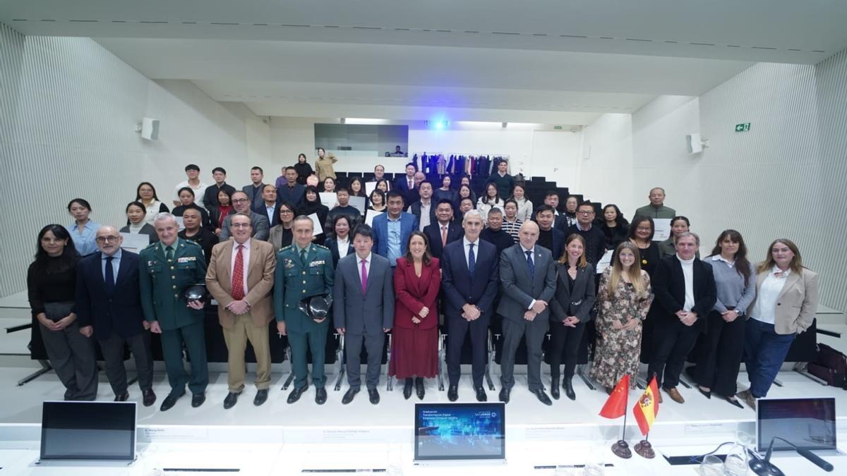 Esta formación está dirigida a directivos y empleados de micropymes, pymes y autónomos que a través de la gestión digital buscan mejorar su productividad y sus posibilidades de crecimiento e internacionalización.