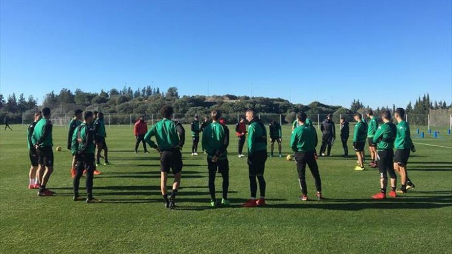 El Córdoba completa una sesión suave en Montecastillo