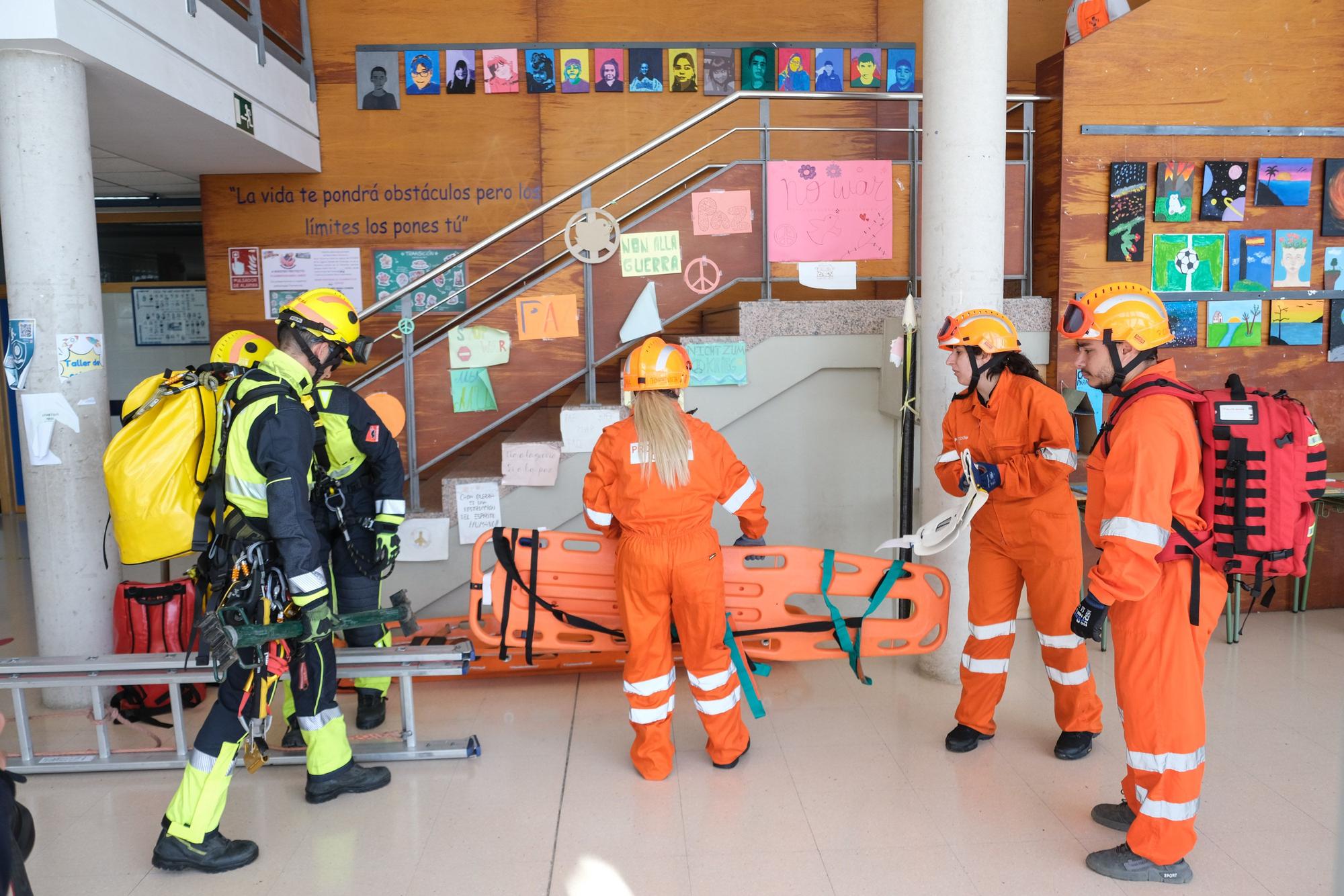 Doce mil alumnos de Torrevieja participan en el simulacro de terromoto en el aniversario del seísmo de 1829