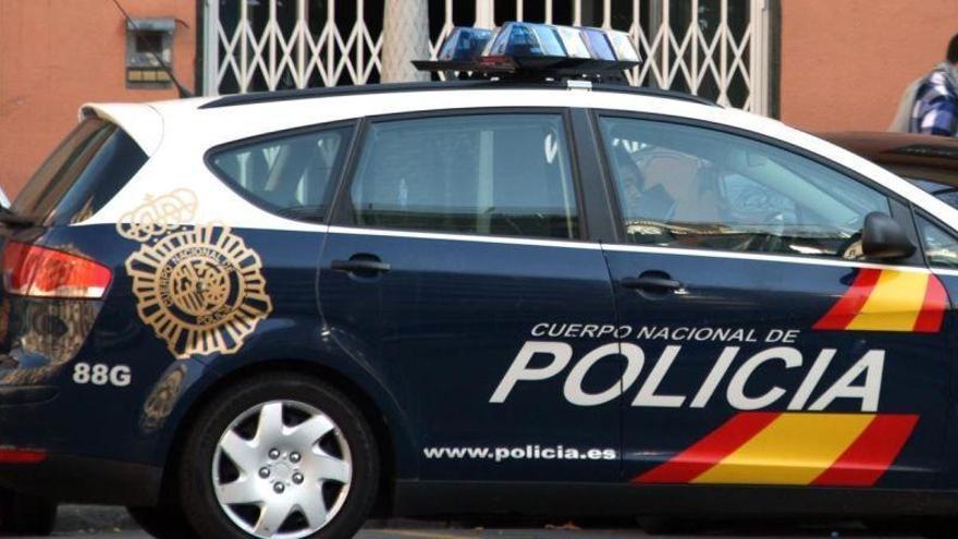 Detenido un hombre que se pasaba por policía para obtener servicios gratis en pisos de alterne de Badajoz y Almendralejo