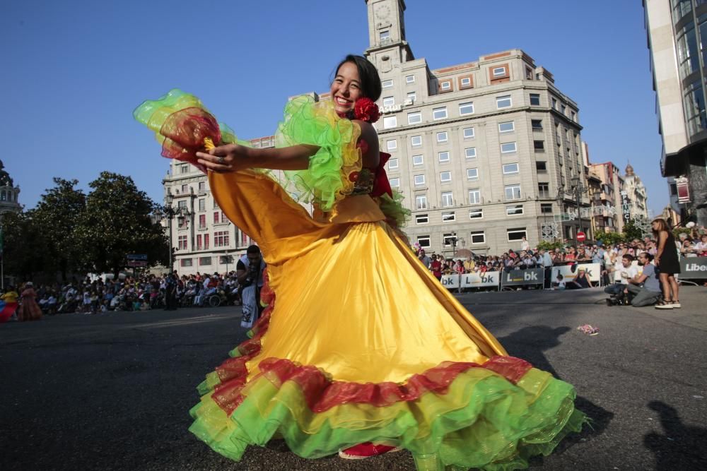 Desfile del Día de América en Asturias