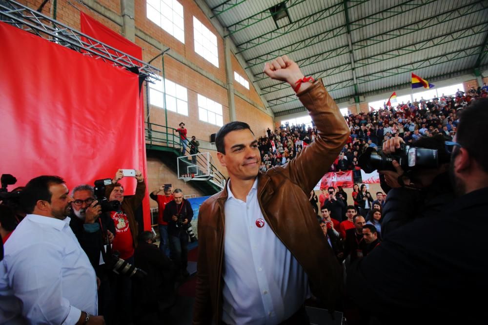 Acto de Pedro Sánchez en Burjassot