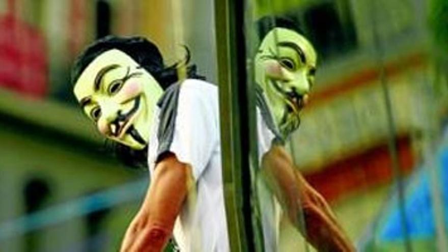 Anonymous asegura que robó datos de escoltas del Gobierno