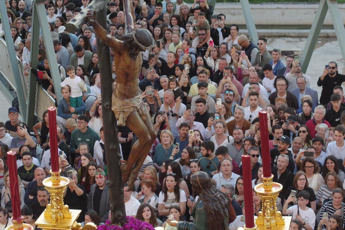 Cristo de la Buena Muerte y Nuestra Señora de la Soledad (Mena) |  Jueves Santo 2025