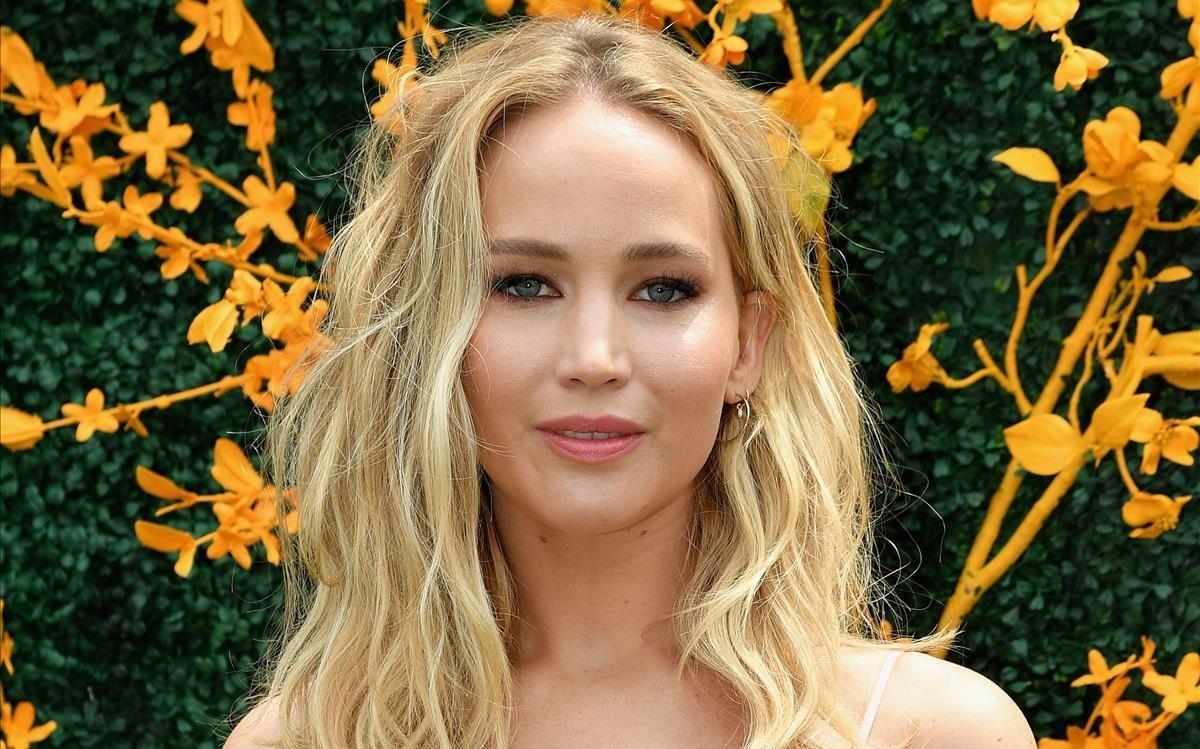 lmmarco48432426 jennifer lawrence attends the 12th annual veuve clicquot pol190614191618