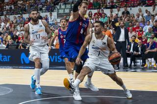 El Real Madrid pasa por encima del Barça y estará en la final de la Supercopa (80-90)