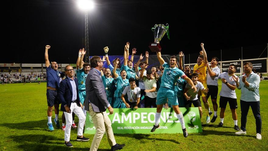 El CD Pozoblanco supera al Mancha Real y alza la Copa RFAF