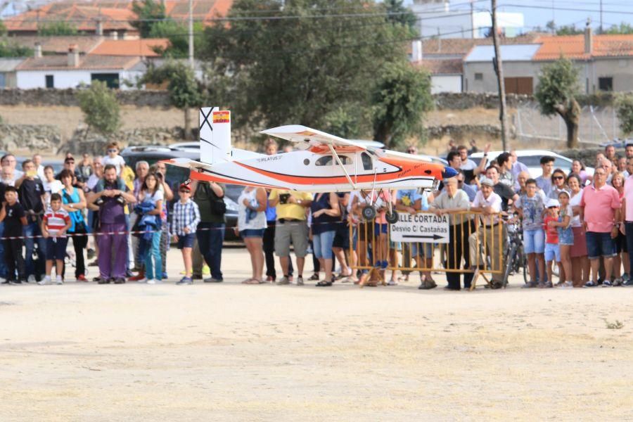 Exhibición de aeromodelismo en Bermillo de Sayago